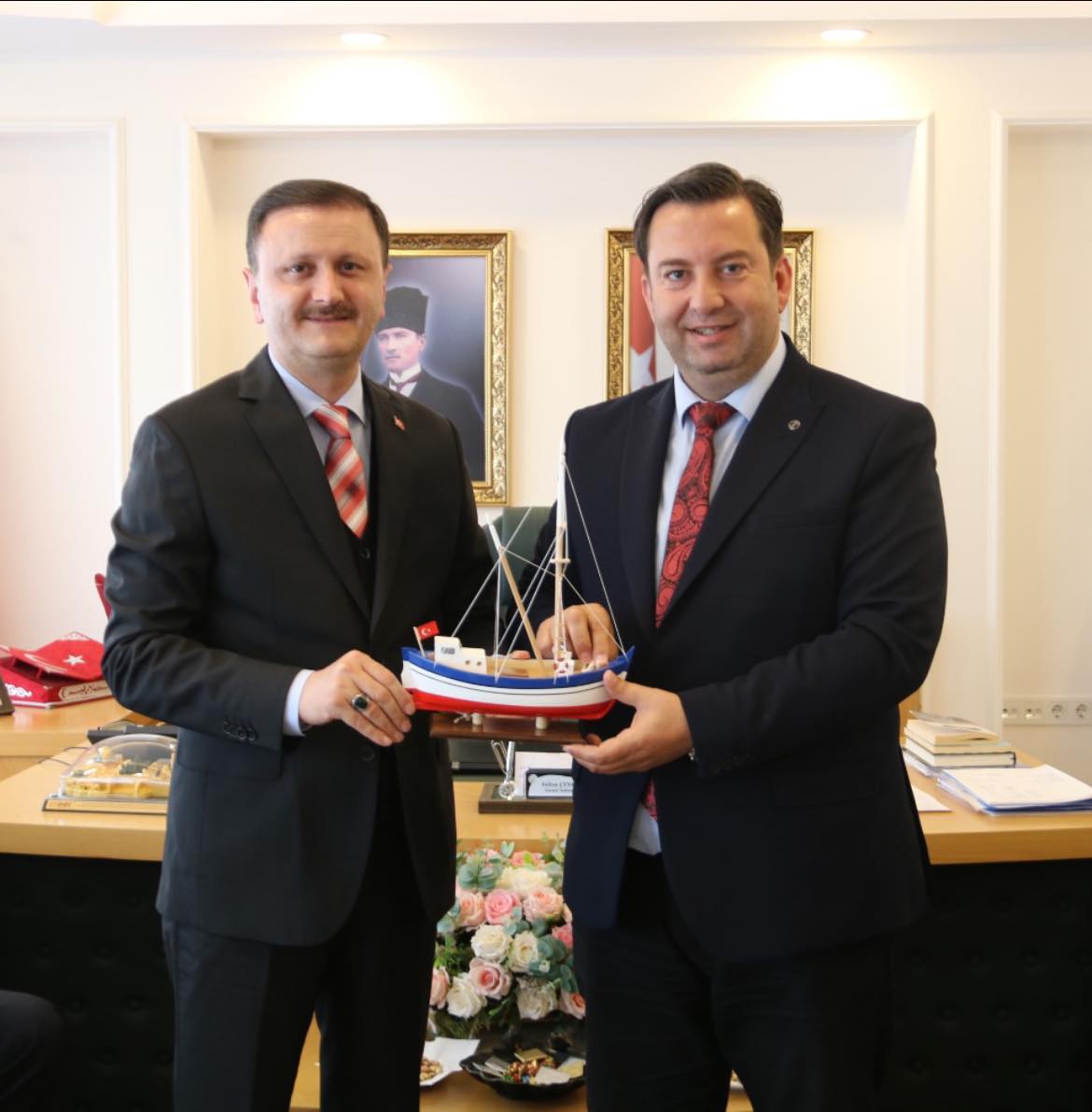 KOSOVA MAMUŞA BELEDİYE BAŞKANINDAN GENEL SEKRETERİMİZE ZİYARET